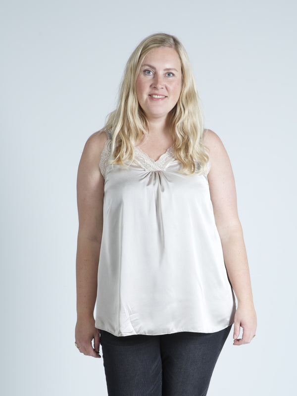 ZOEY ASLY TOP Toppe & T-shirts Creme
